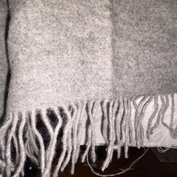 NEW NWT Alicia Adams Alpaca - Alpaca & Wool Blend Blanket Throw Wrap Scarf Grey - Picture 9 of 10